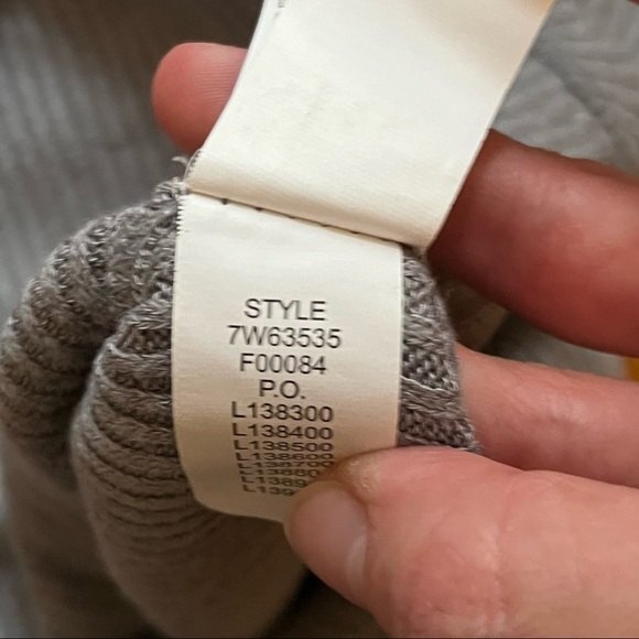 Lucky Brand Grey Tulip Hem Pullover Sweater - Picture 10 of 11